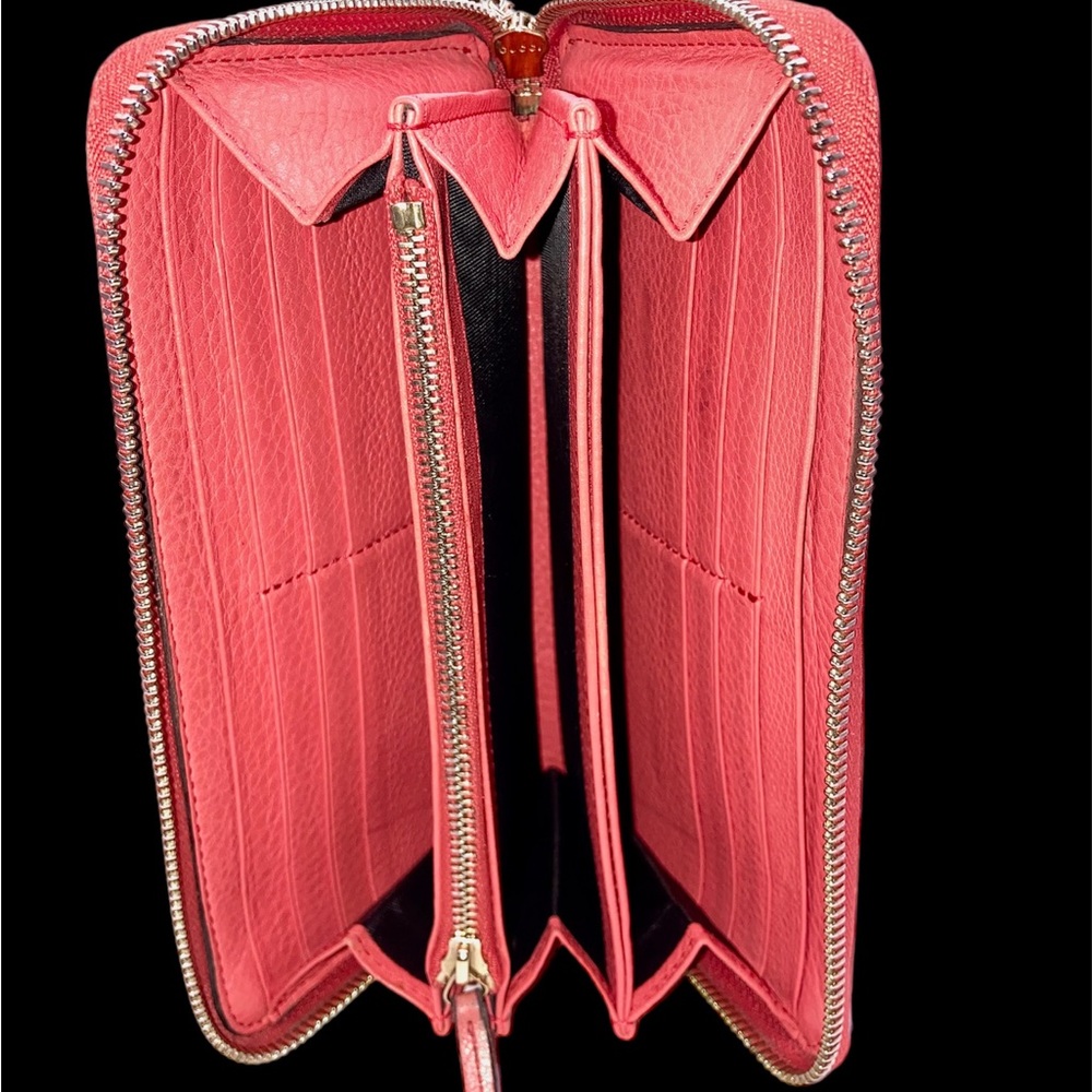 GUCCI Soho GG Zip Around Zippy Wallet. Leather - Picture 9 of 11